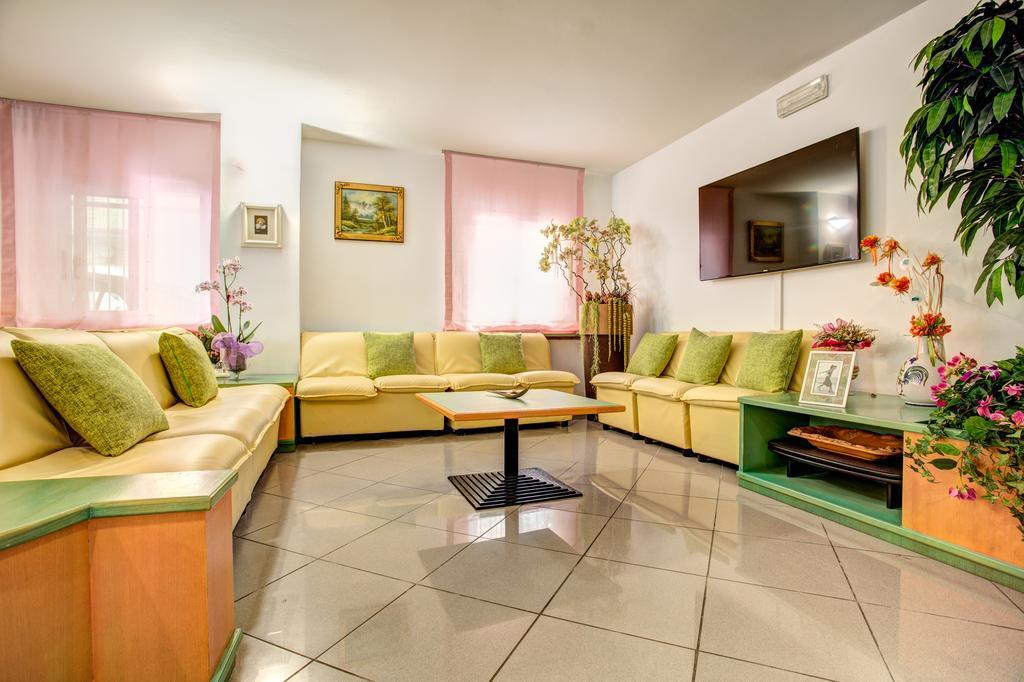 Hotel Oregon Rimini Exterior photo