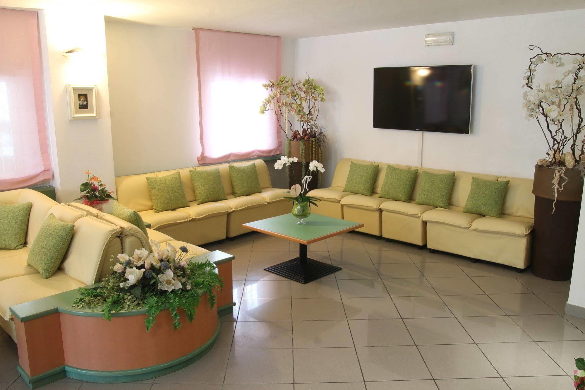 Hotel Oregon Rimini Exterior photo